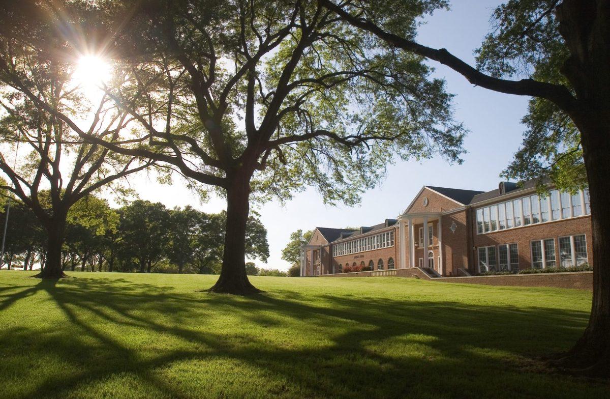 Faculty Tammy Burnette dies